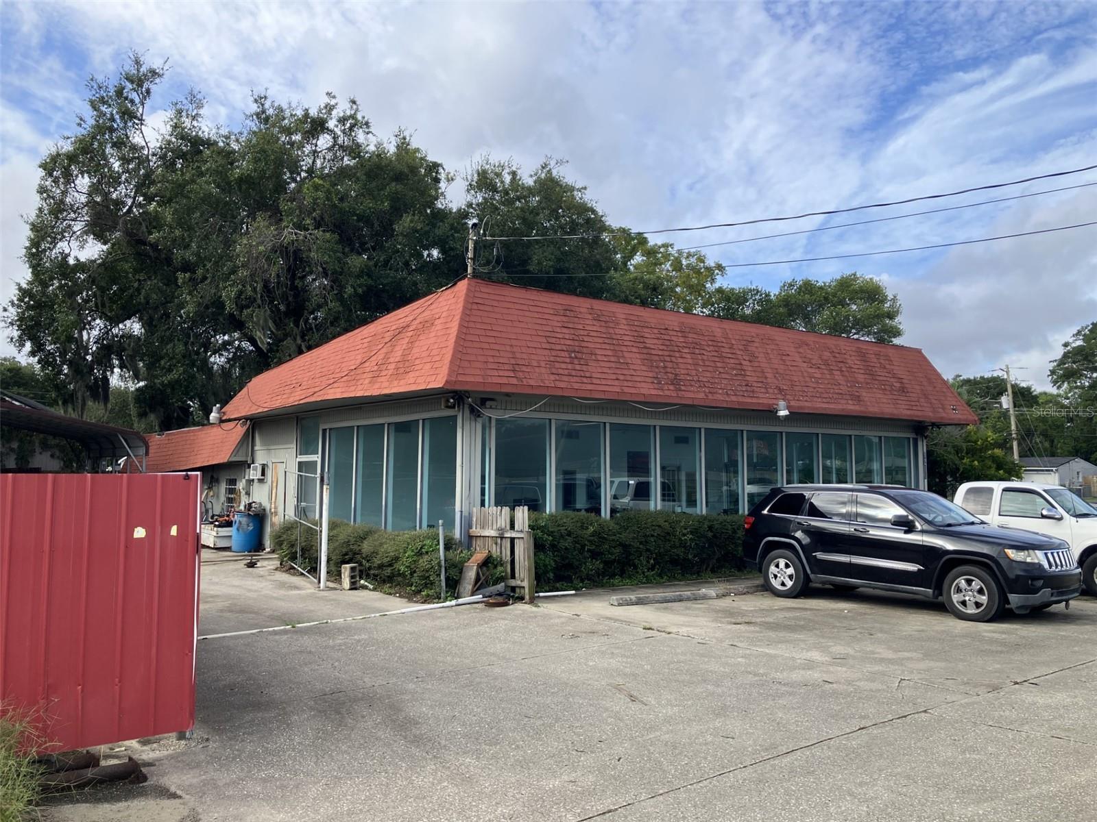 6200 ARLINGTON EXPY, JACKSONVILLE, FL, 32211