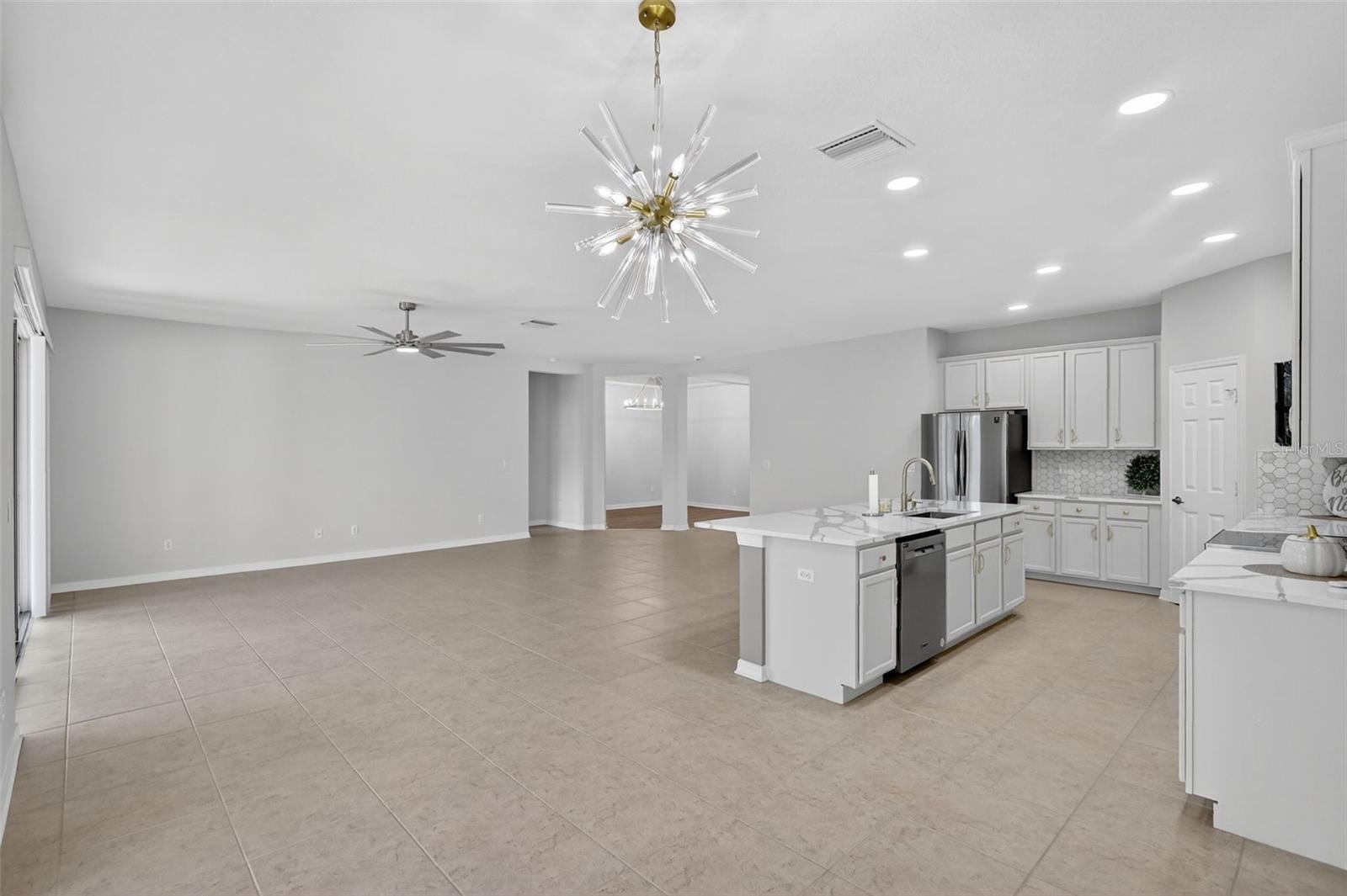 1511 YALE CASTLE CT, RUSKIN, FL, 33570