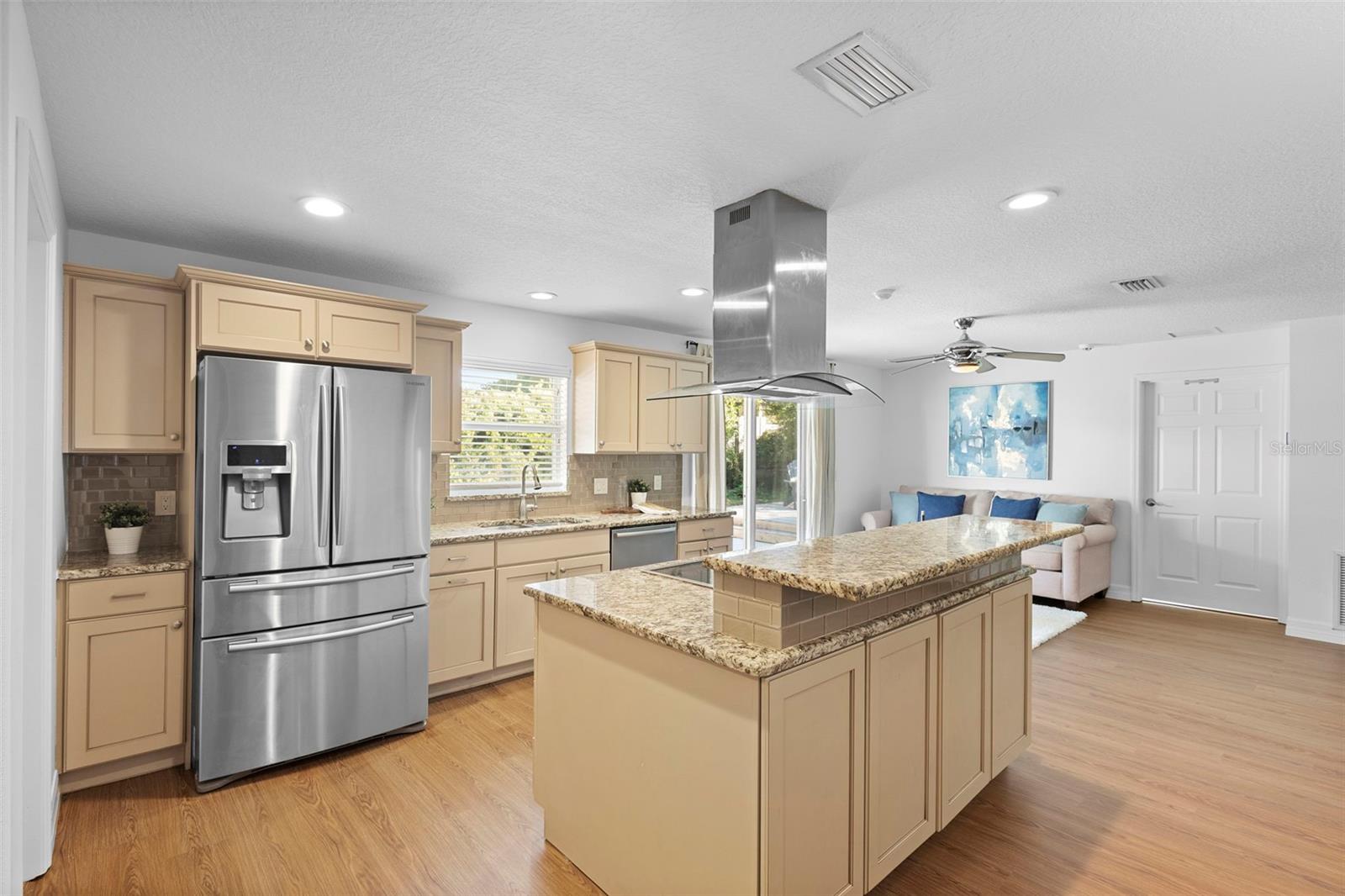 10 MINNEHAHA CIR, MAITLAND, FL, 32751