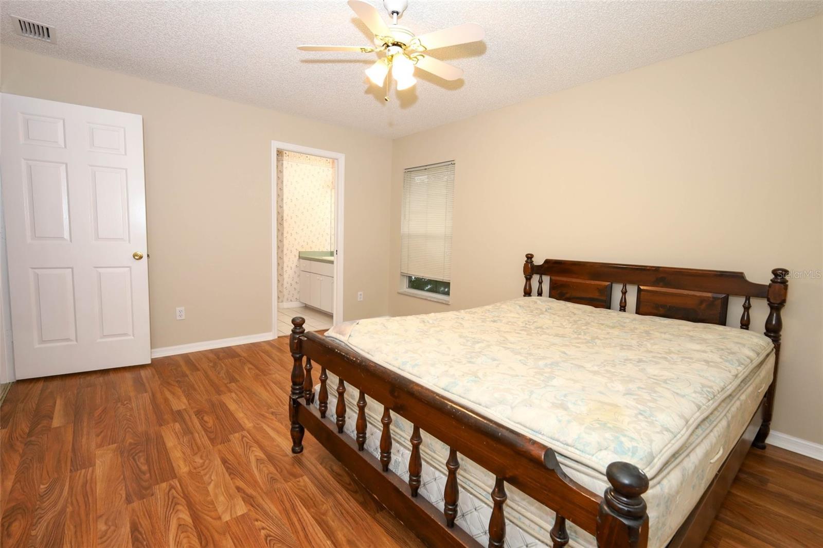 997 YELLOWBIRD AVE, DELTONA, FL, 32725