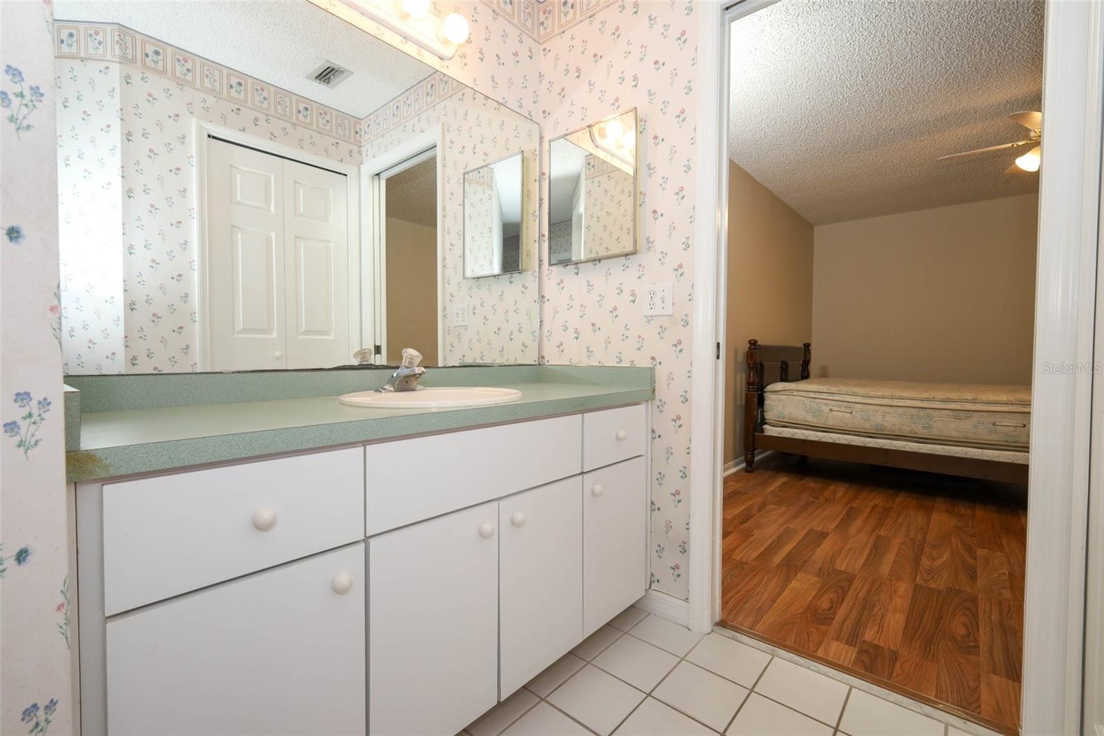 997 YELLOWBIRD AVE, DELTONA, FL, 32725