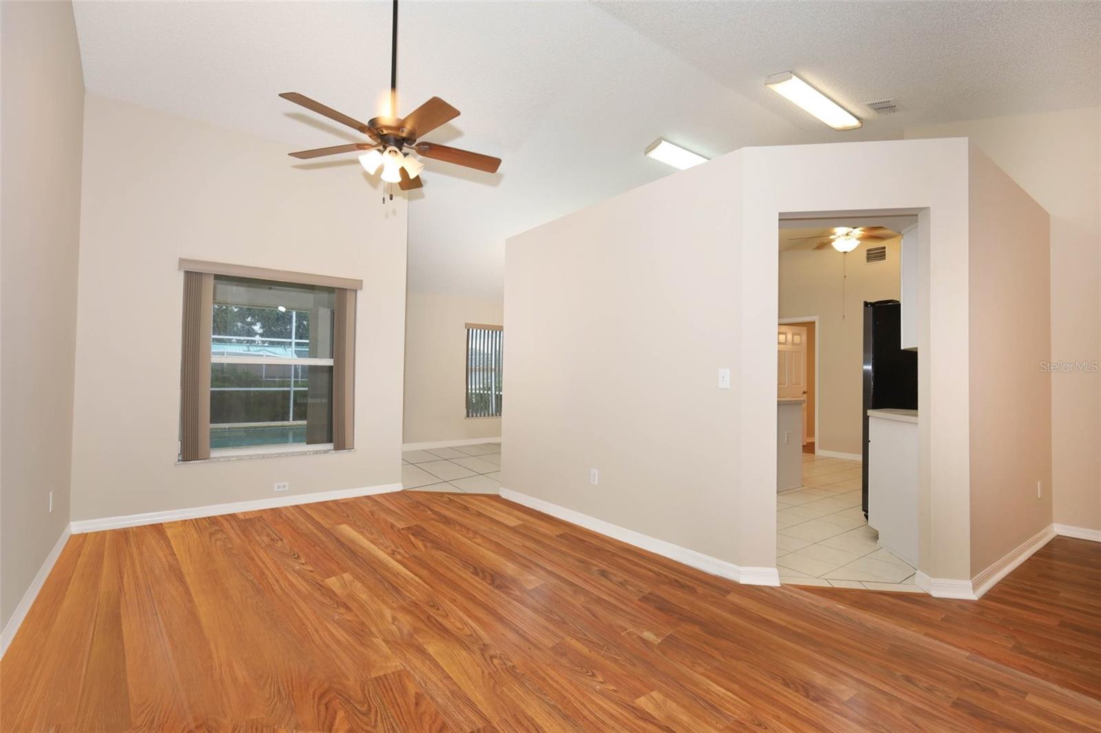 997 YELLOWBIRD AVE, DELTONA, FL, 32725