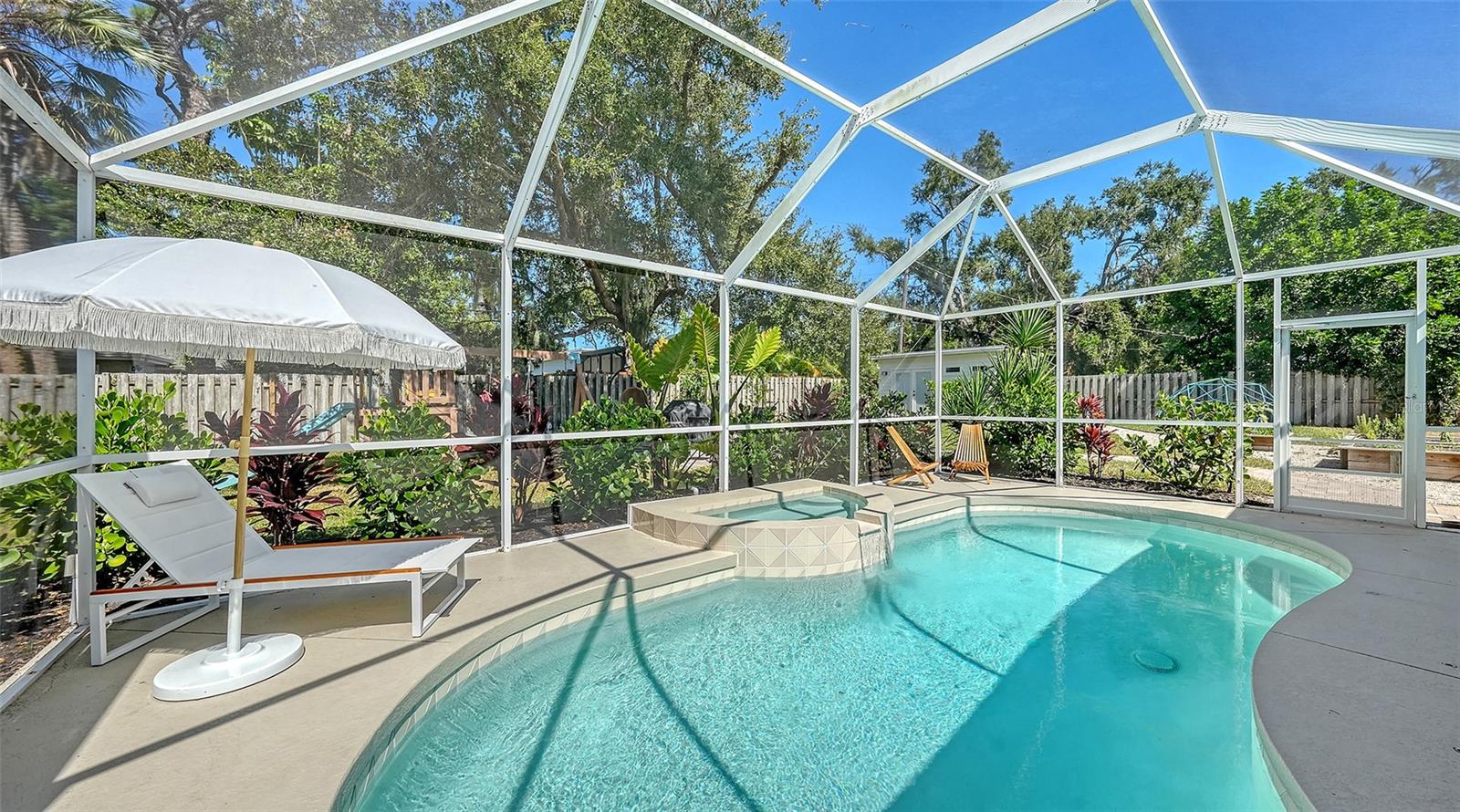 887 PATTERSON DR, SARASOTA, FL, 34234