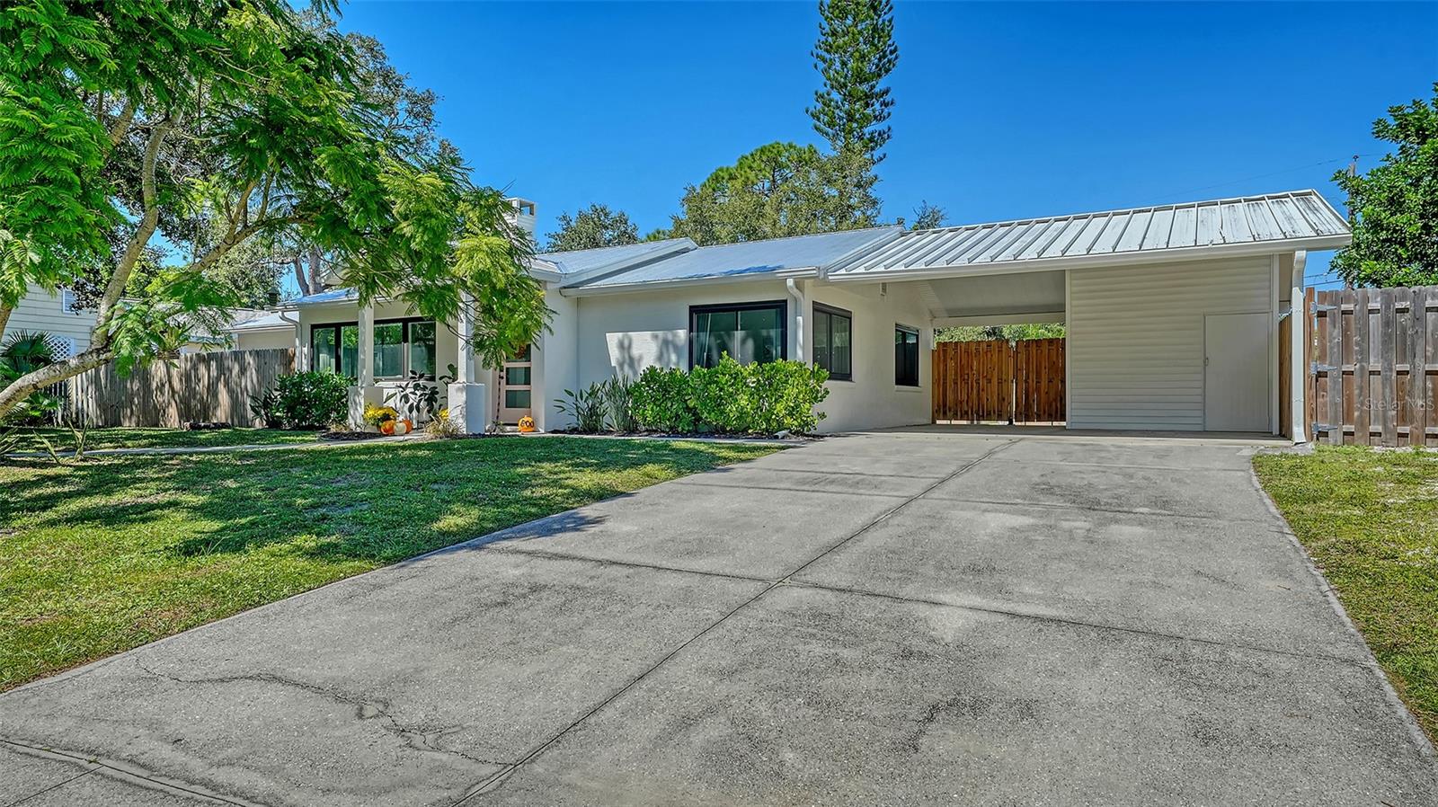 887 PATTERSON DR, SARASOTA, FL, 34234