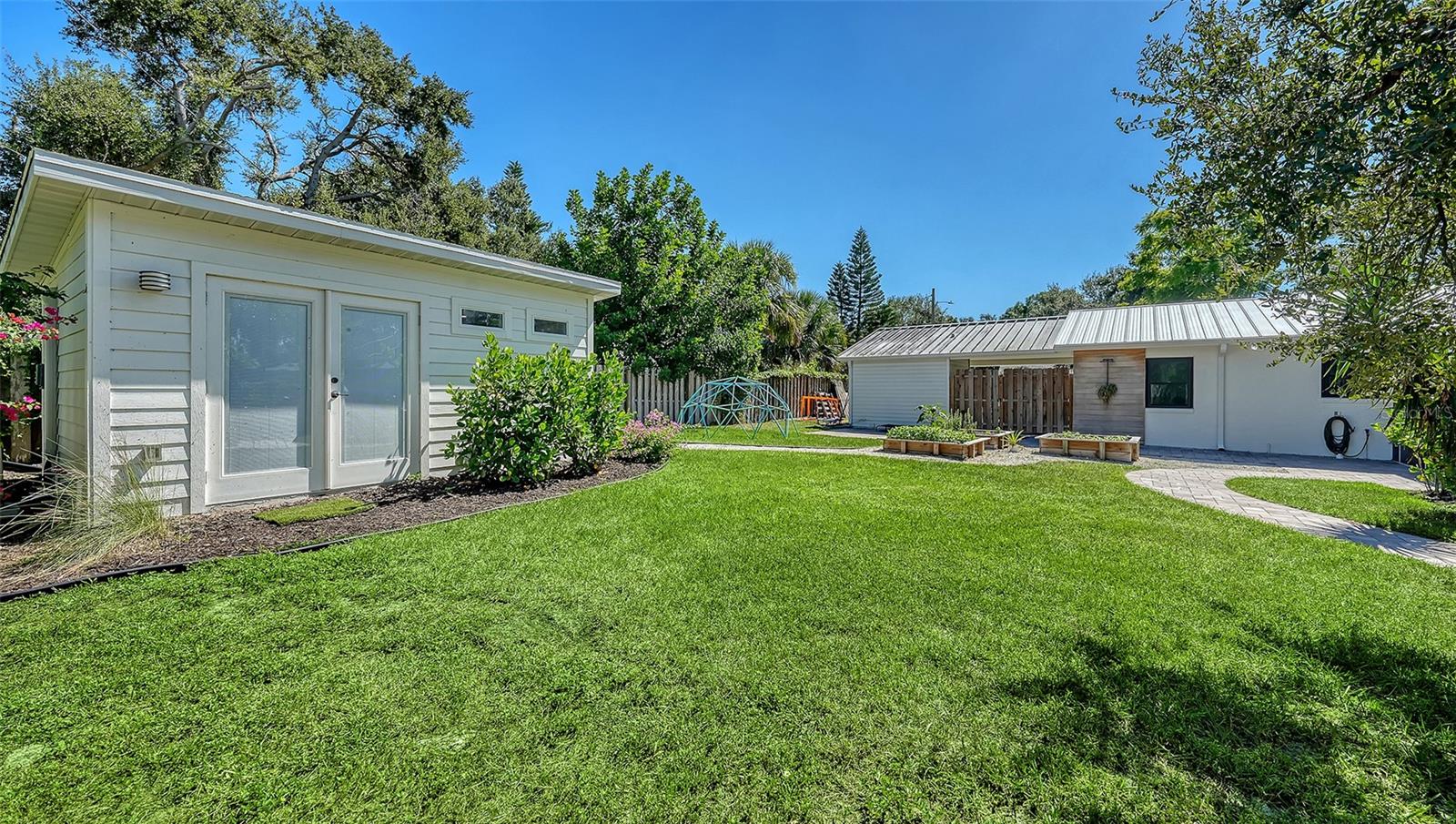 887 PATTERSON DR, SARASOTA, FL, 34234