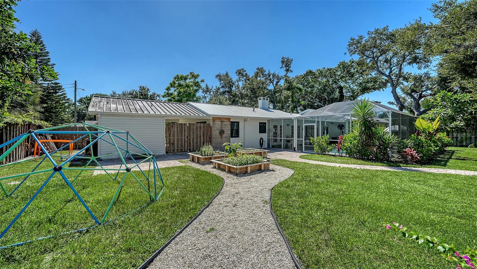 887 PATTERSON DR, SARASOTA, FL, 34234