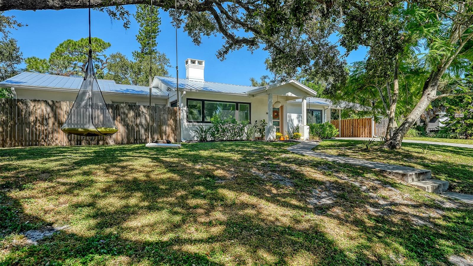 887 PATTERSON DR, SARASOTA, FL, 34234