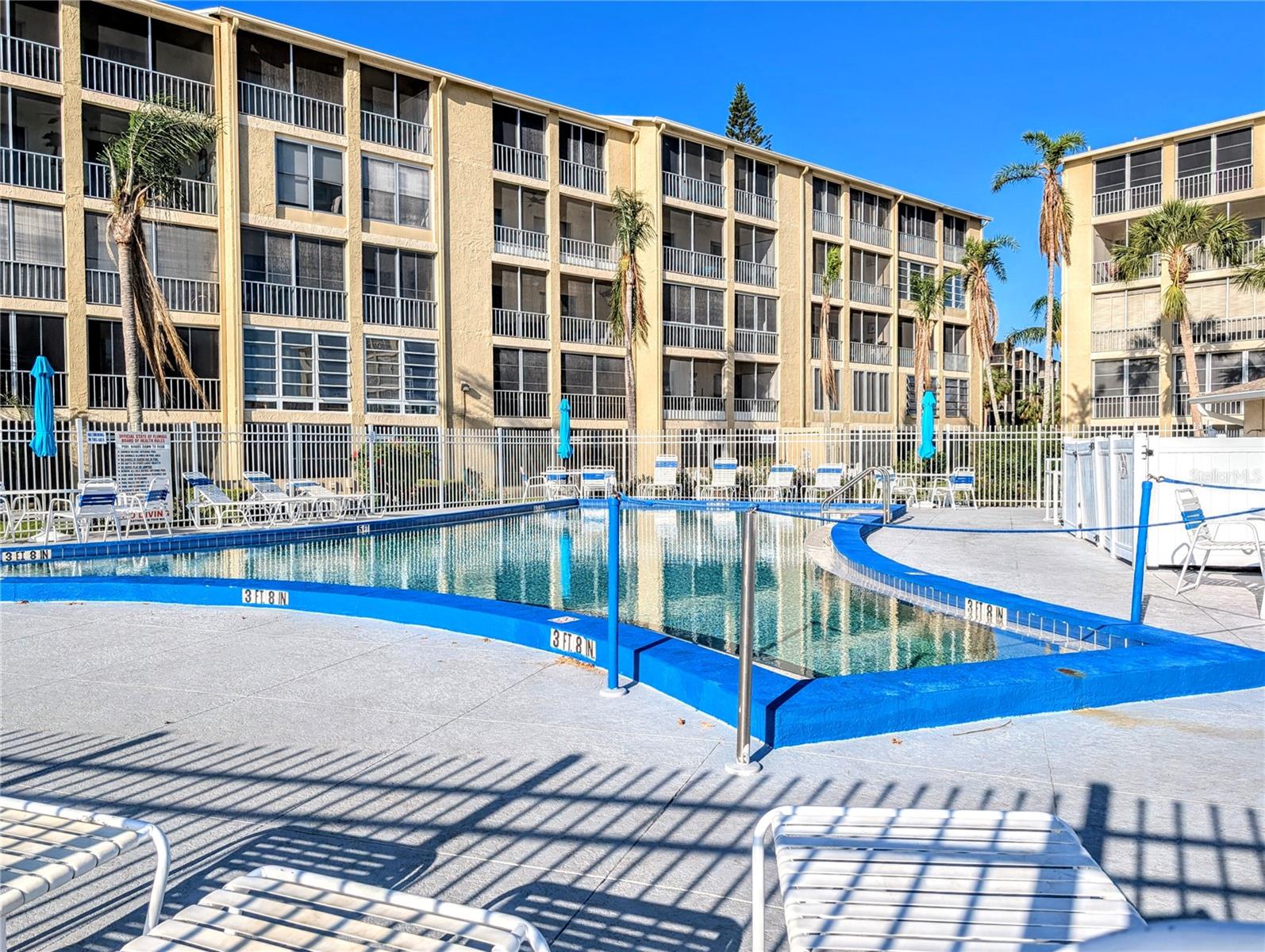 A4668064 Property Photo