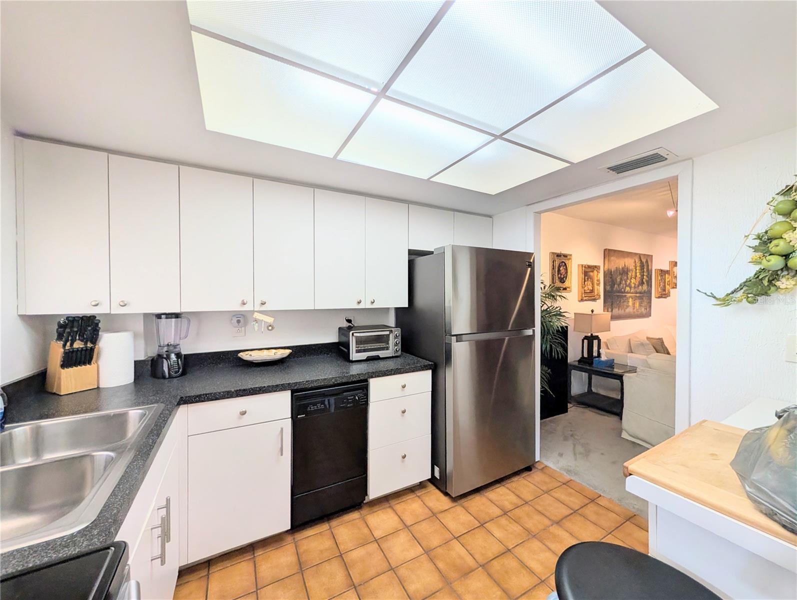 A4668064 Property Photo