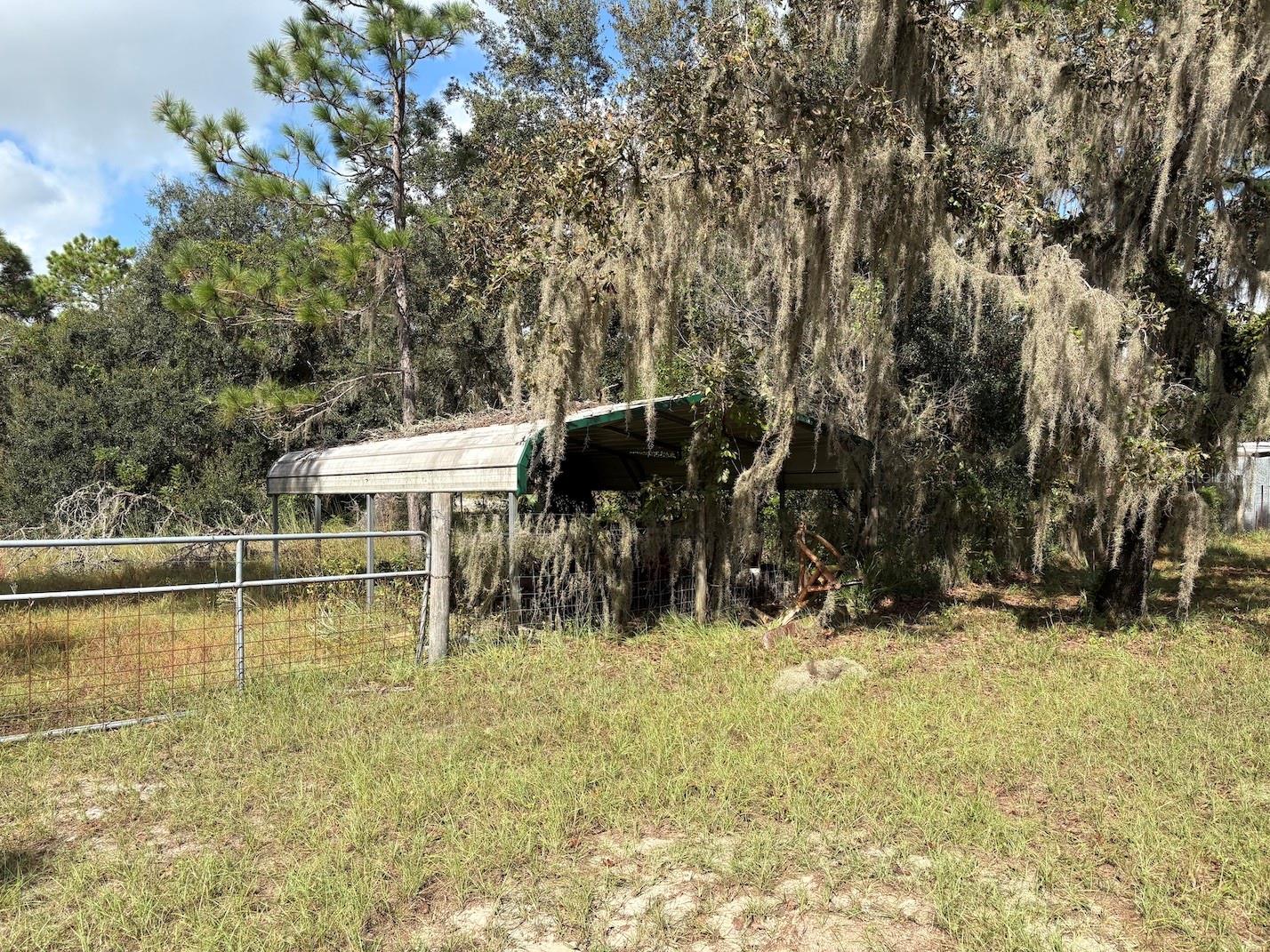 TB8436611 Property Photo