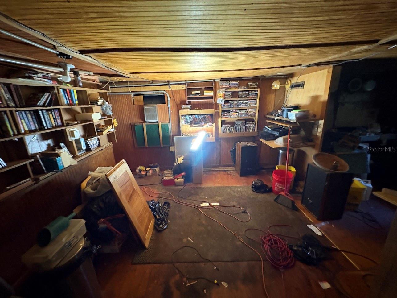 TB8436611 Property Photo