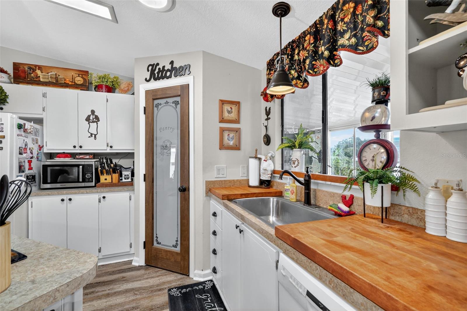 1715 LILLY LN, LADY LAKE, FL, 32159