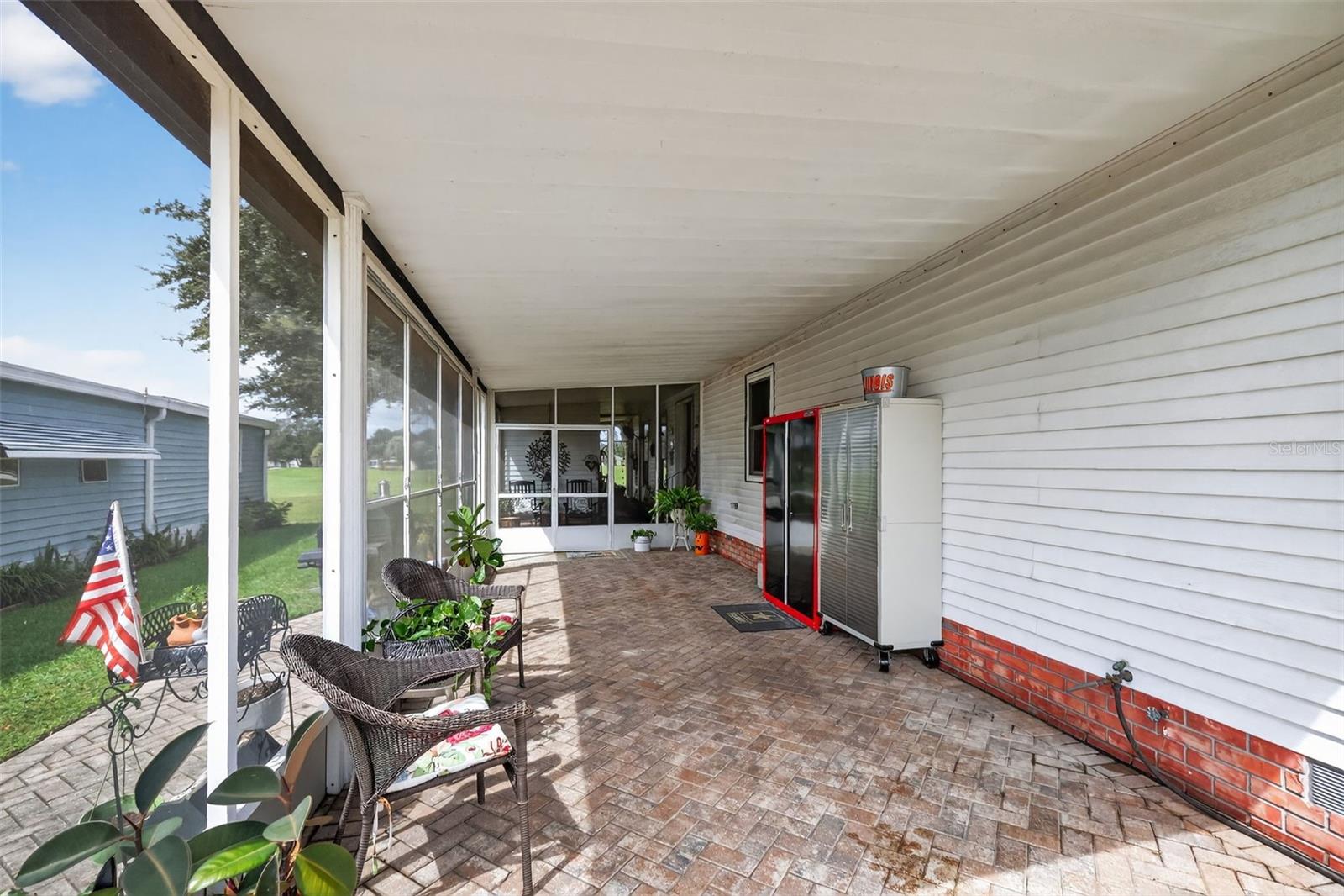 1715 LILLY LN, LADY LAKE, FL, 32159