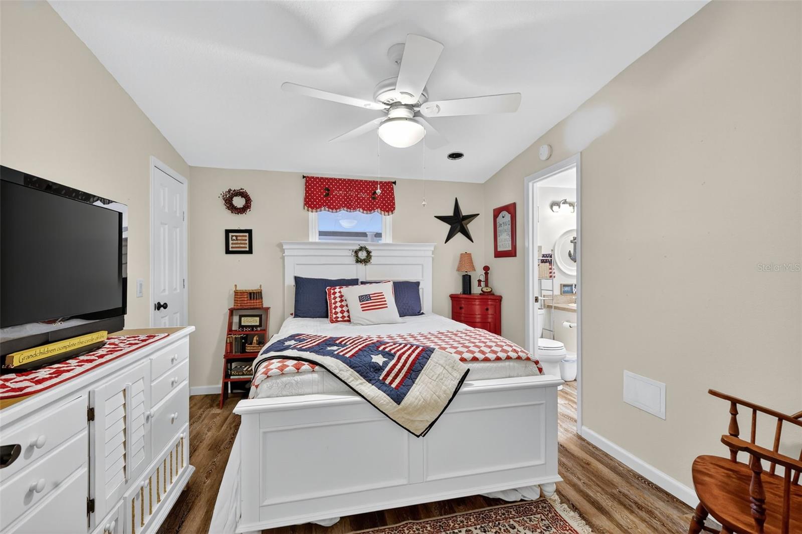 1715 LILLY LN, LADY LAKE, FL, 32159