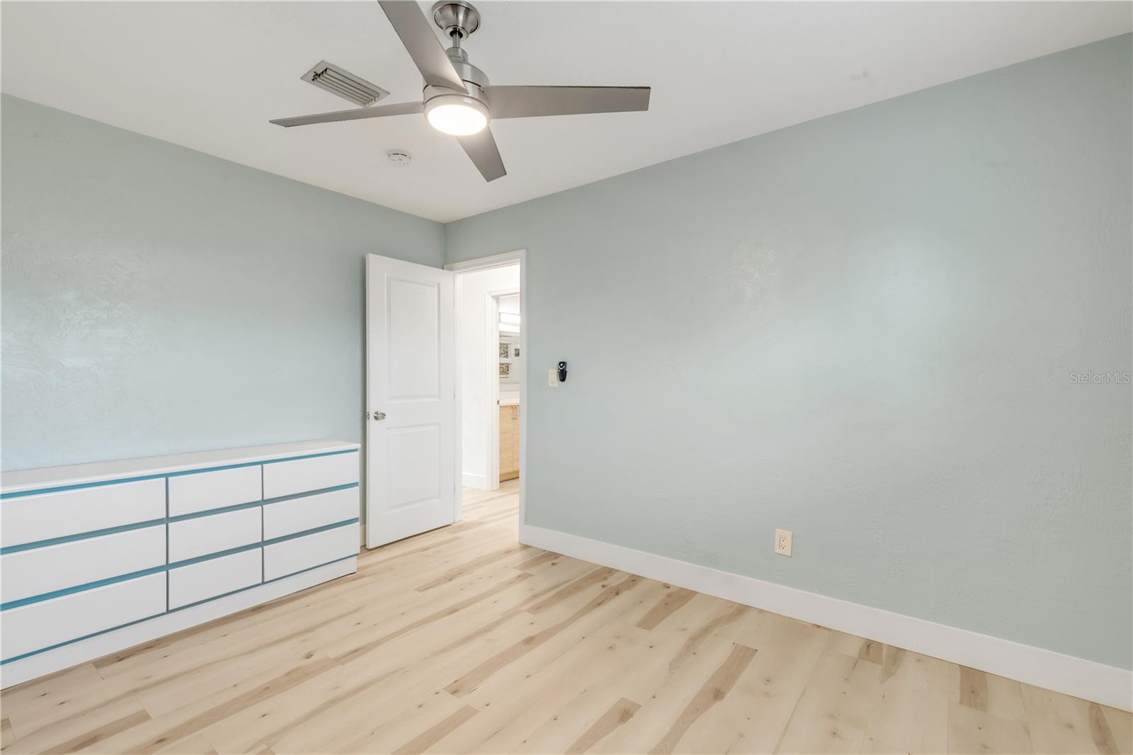 410 CEDAR AVE, NEW SMYRNA BEACH, FL, 32169