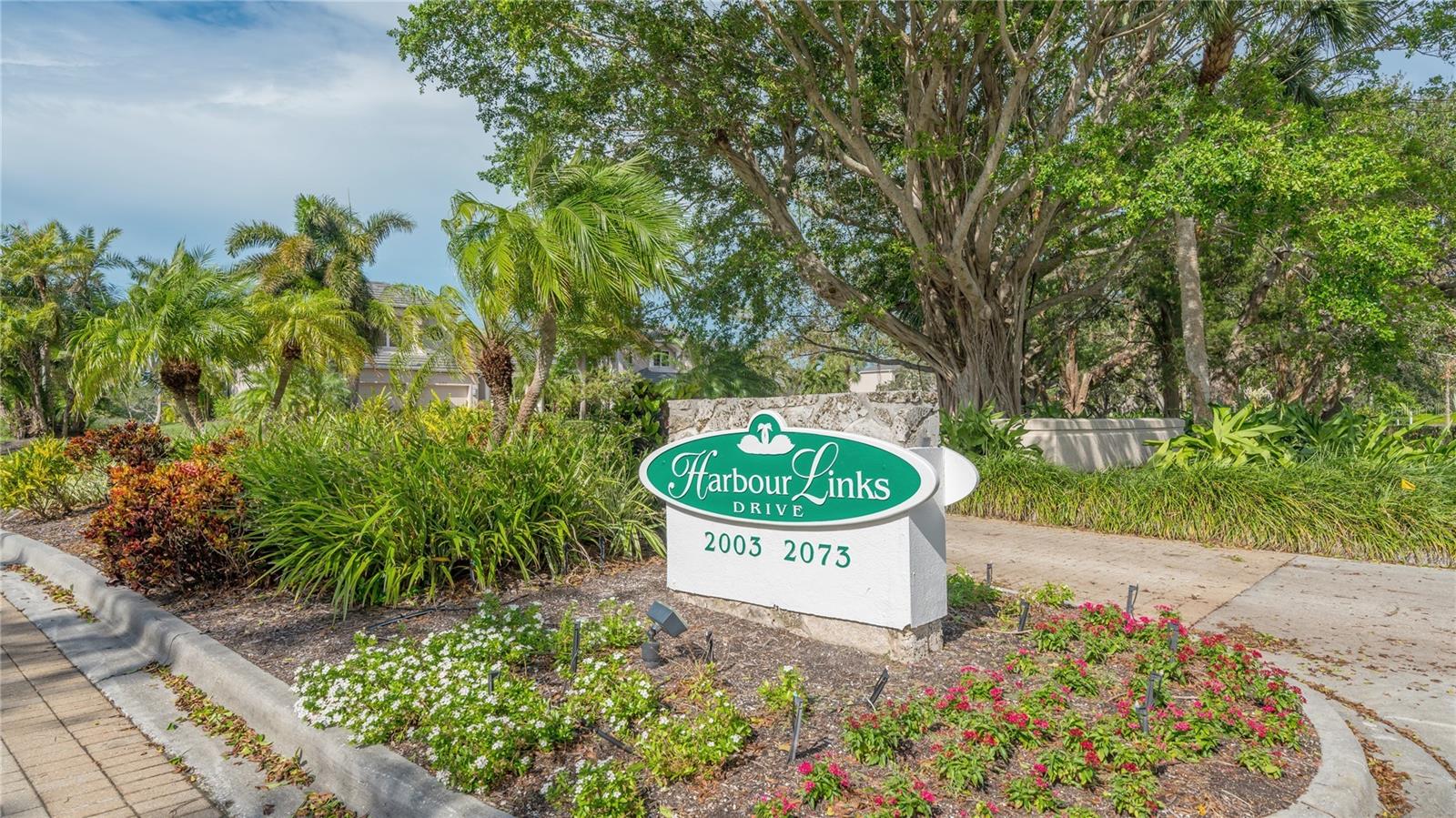2013 HARBOUR LINKS DR #2013, LONGBOAT KEY, FL, 34228