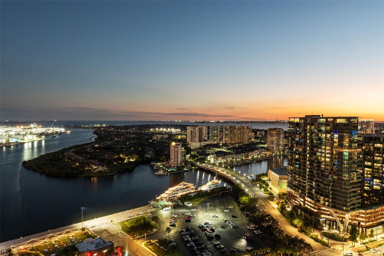 1209 E CUMBERLAND AVE #2802, TAMPA, FL, 33602