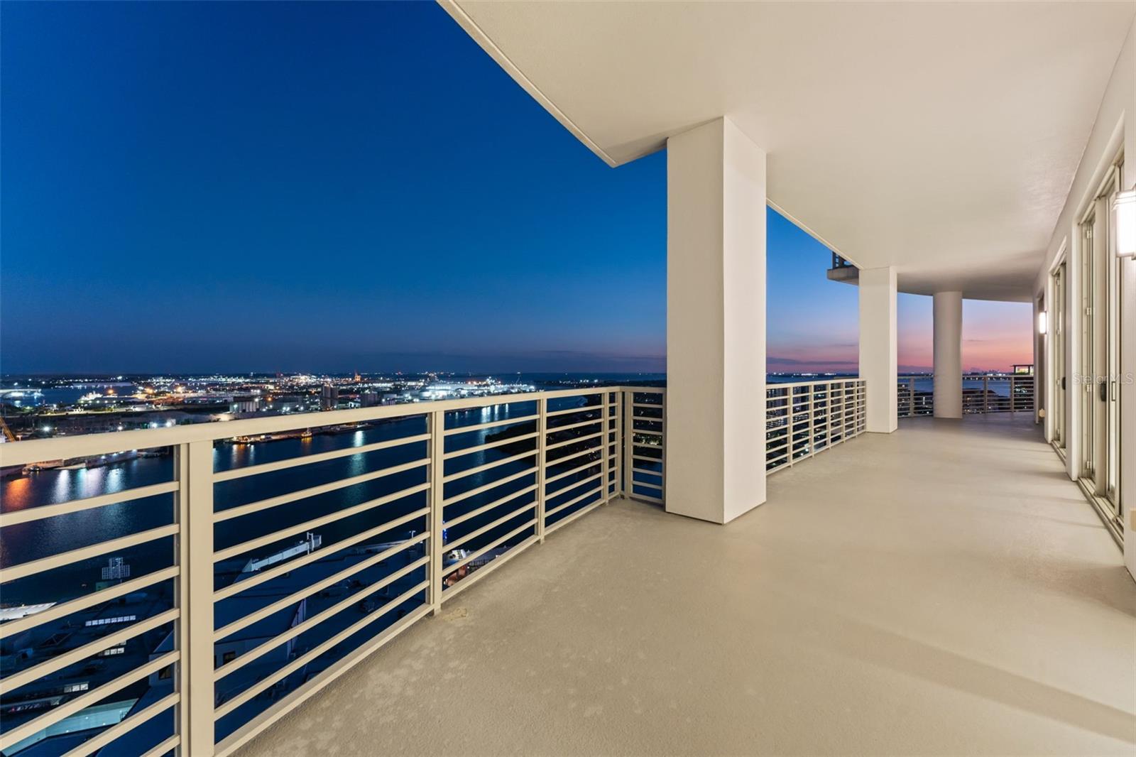 1209 E CUMBERLAND AVE #2802, TAMPA, FL, 33602