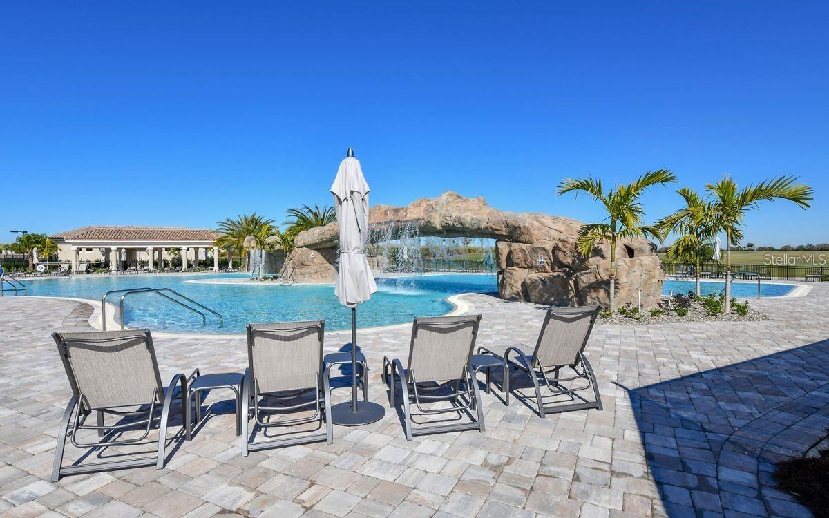 17724 GAWTHROP DR #208, BRADENTON, FL, 34211