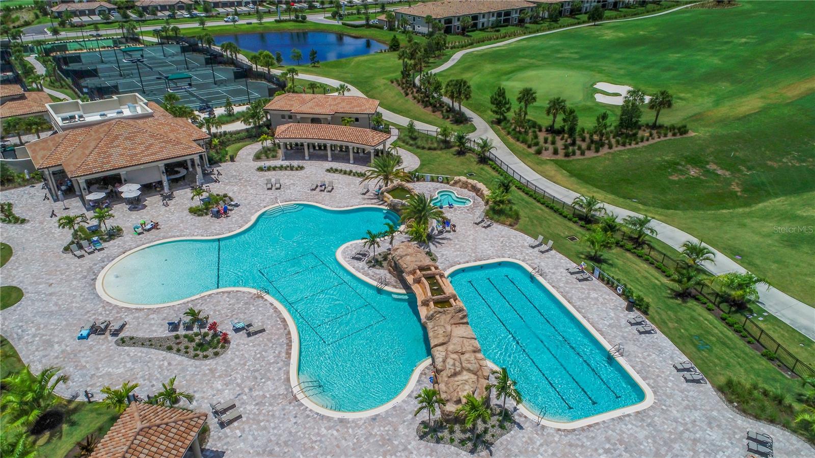 17724 GAWTHROP DR #208, BRADENTON, FL, 34211