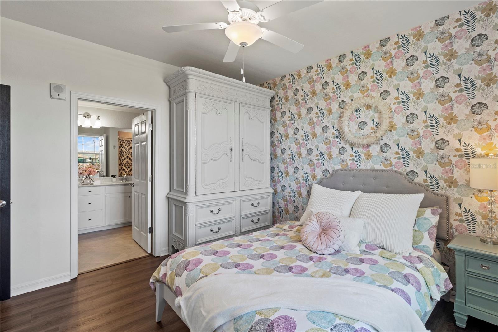 17724 GAWTHROP DR #208, BRADENTON, FL, 34211