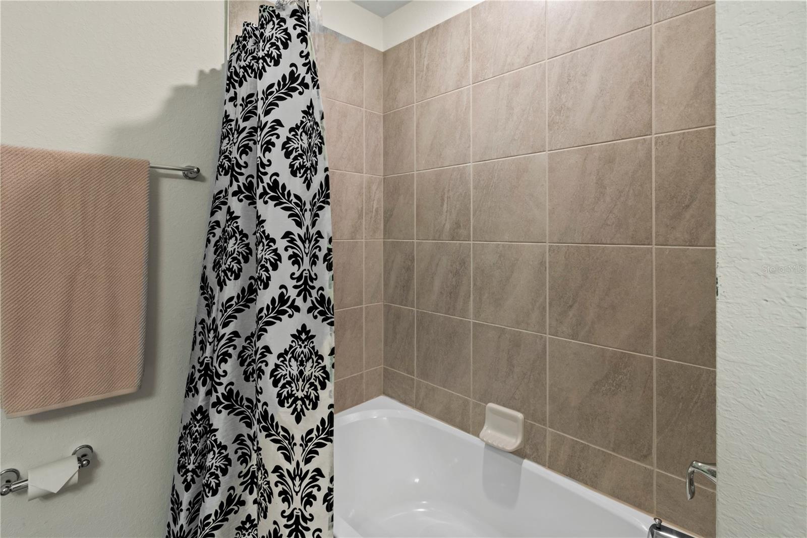 17724 GAWTHROP DR #208, BRADENTON, FL, 34211