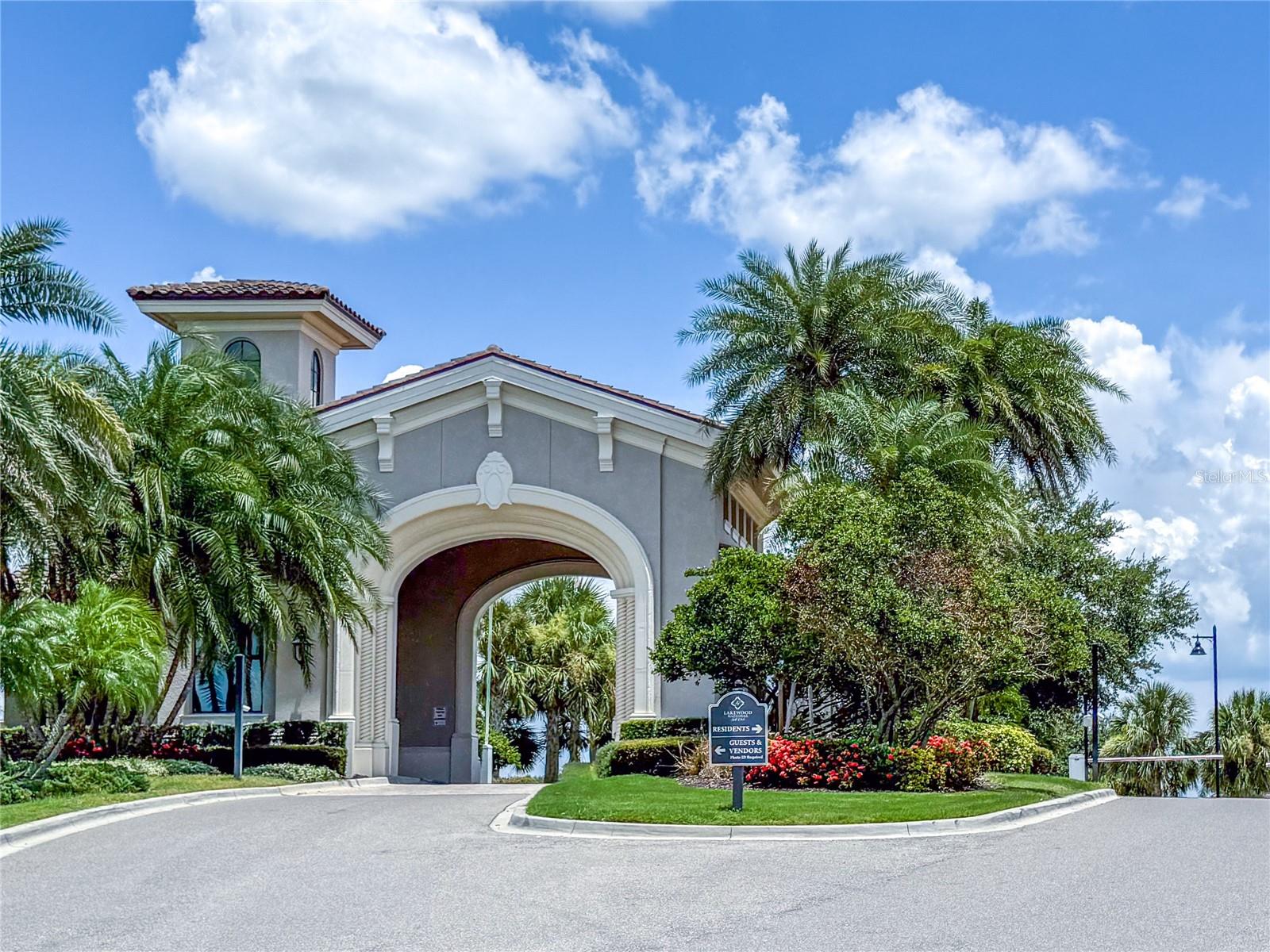 17724 GAWTHROP DR #208, BRADENTON, FL, 34211