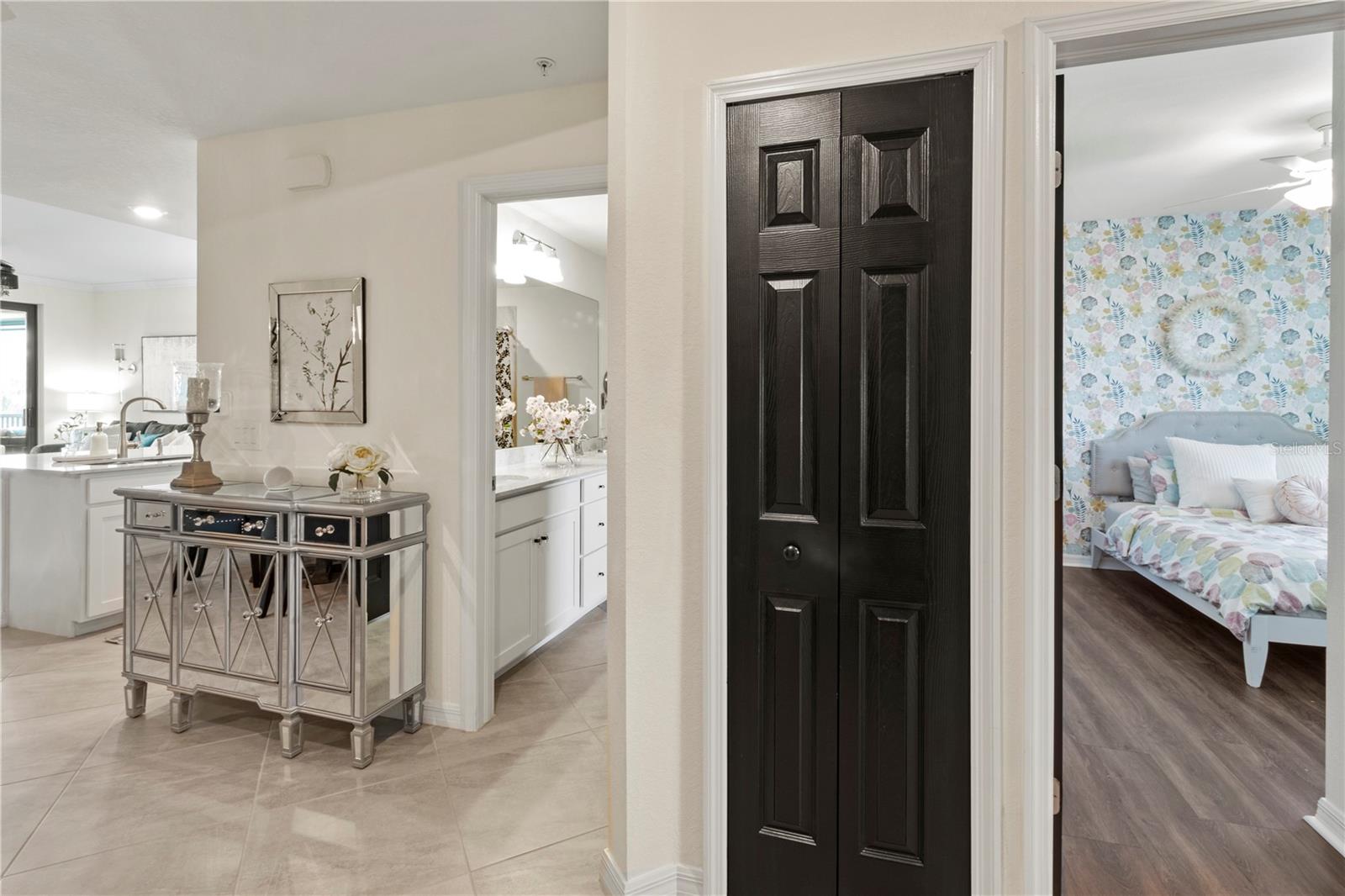 17724 GAWTHROP DR #208, BRADENTON, FL, 34211