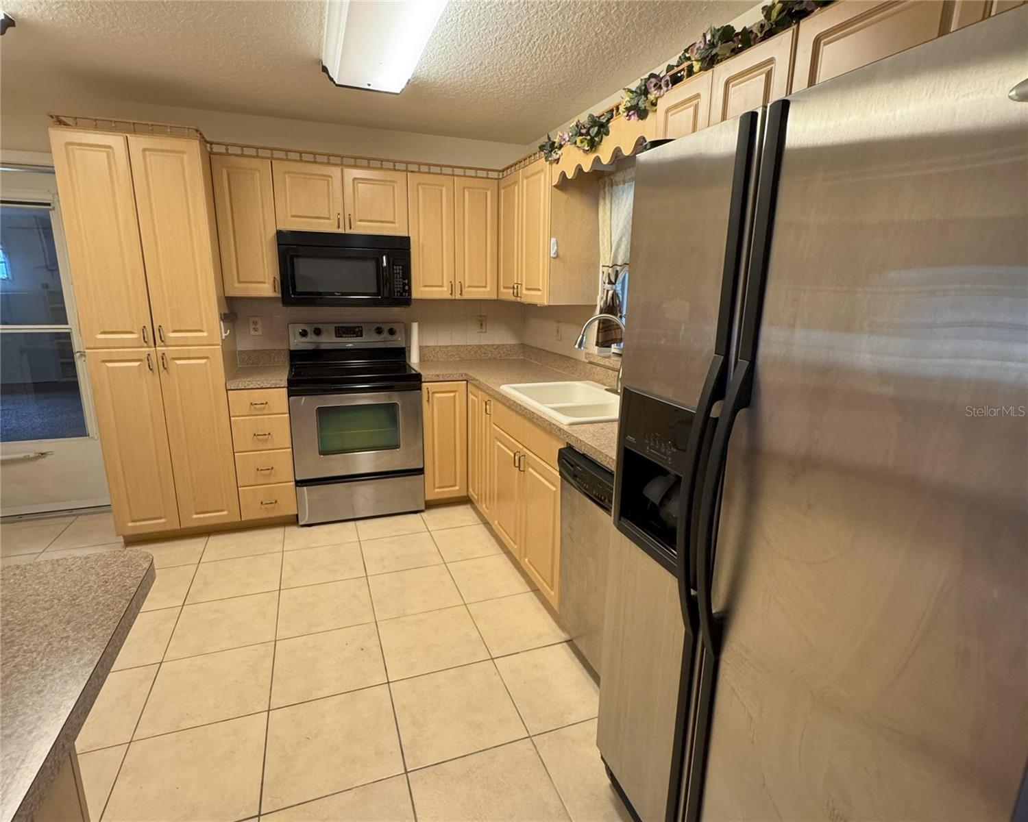 37116 NICOLE AVE, ZEPHYRHILLS, FL, 33541