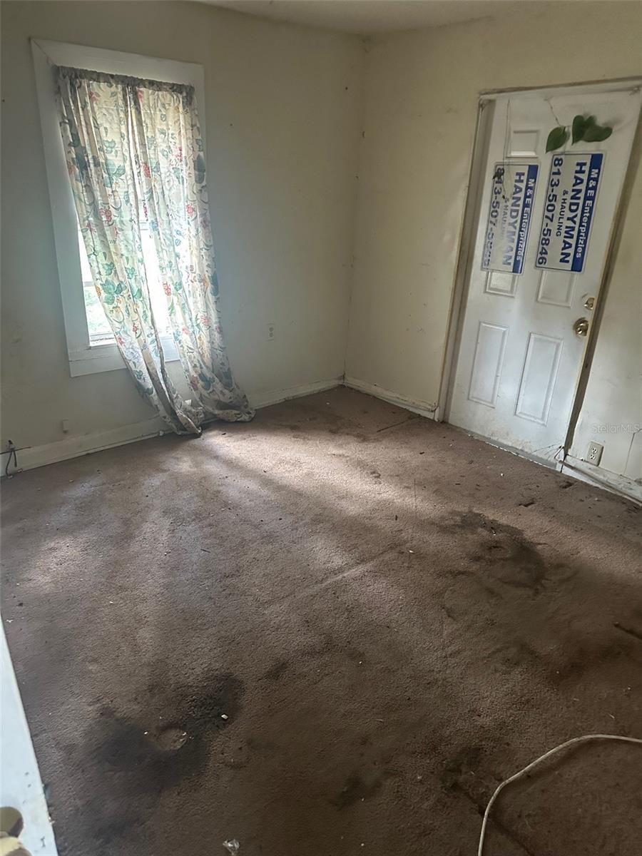 8102 N 14TH ST, TAMPA, FL, 33604