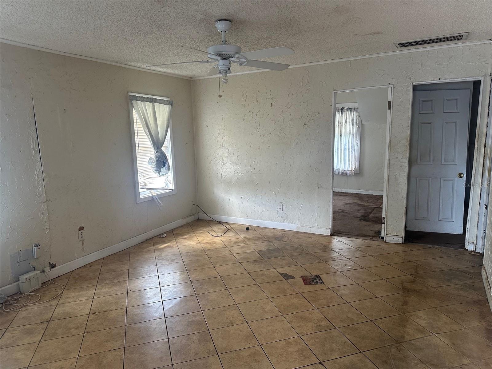 8102 N 14TH ST, TAMPA, FL, 33604