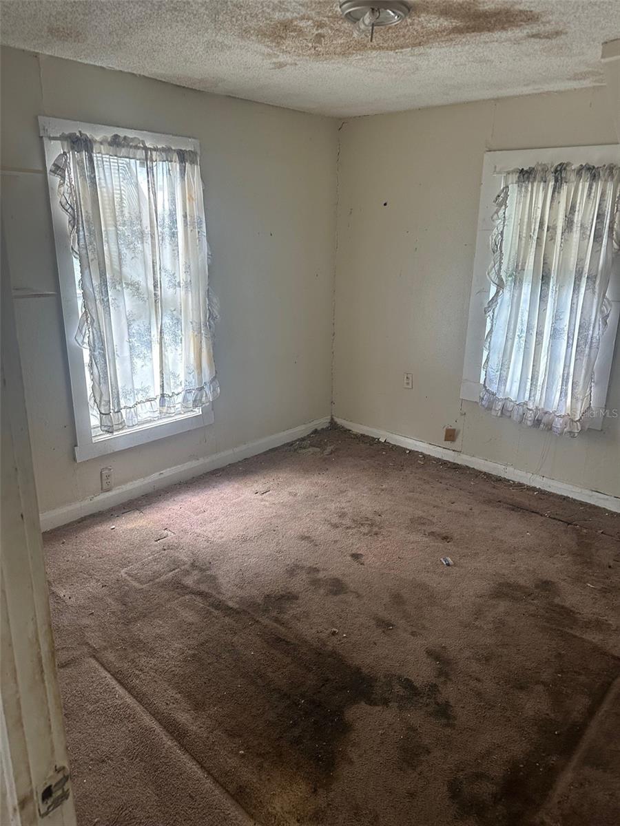 8102 N 14TH ST, TAMPA, FL, 33604