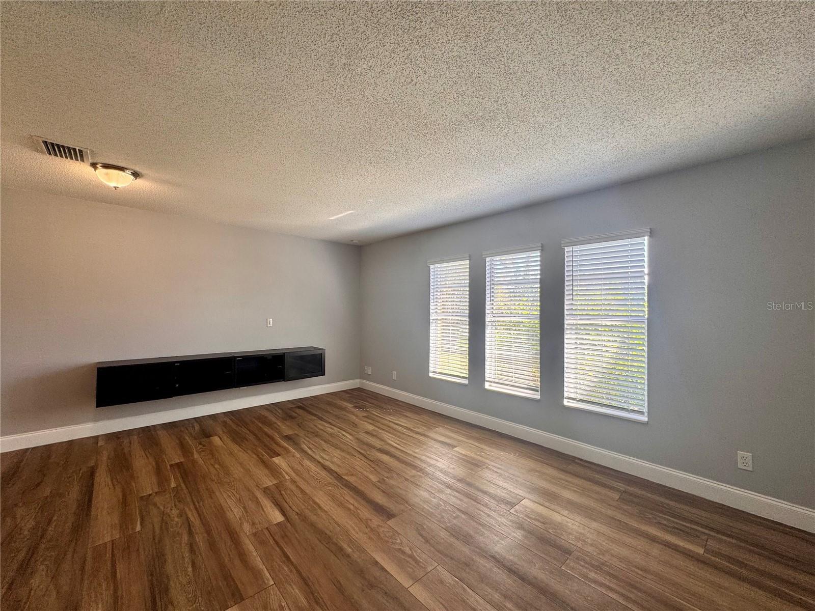 561 THOMAS JEFFERSON WAY, ORLANDO, FL, 32809