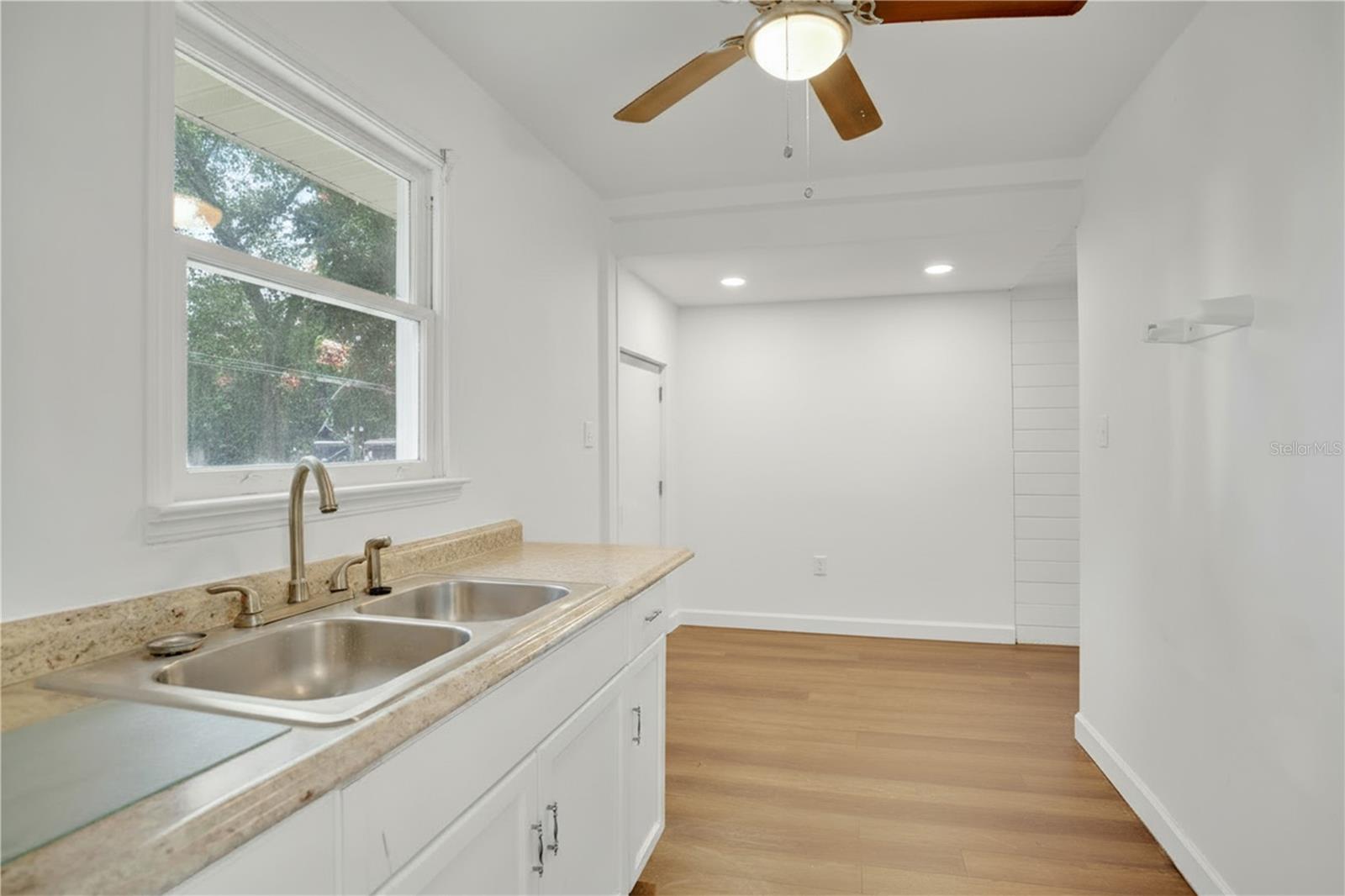 820 HOFFNER AVE, ORLANDO, FL, 32809