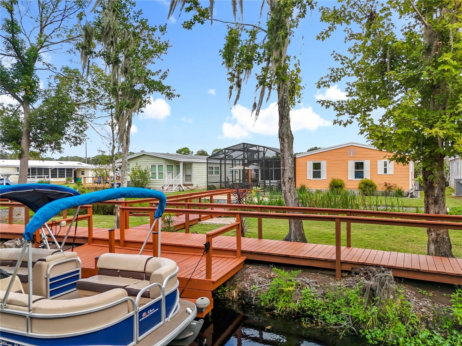 3233 MYAKKA RIVER RD, TAVARES, FL, 32778