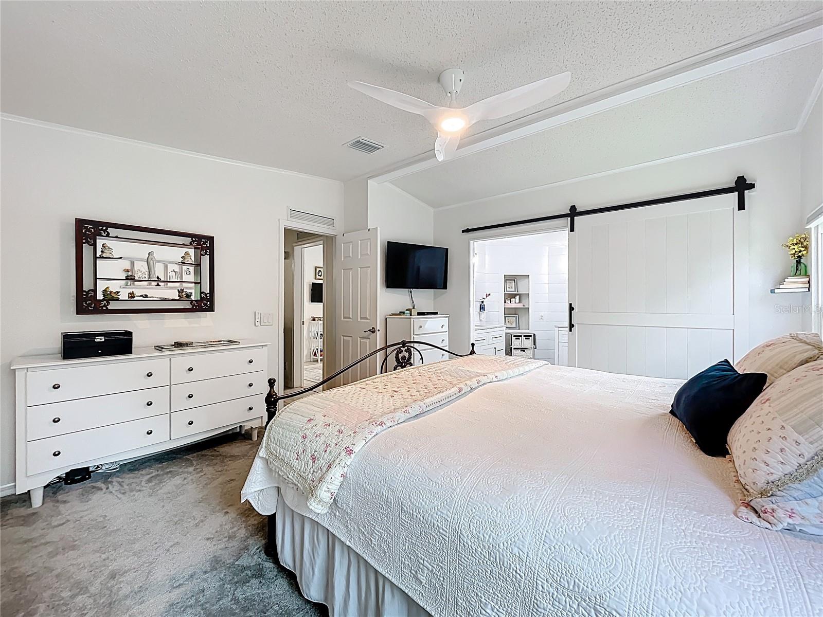 3233 MYAKKA RIVER RD, TAVARES, FL, 32778