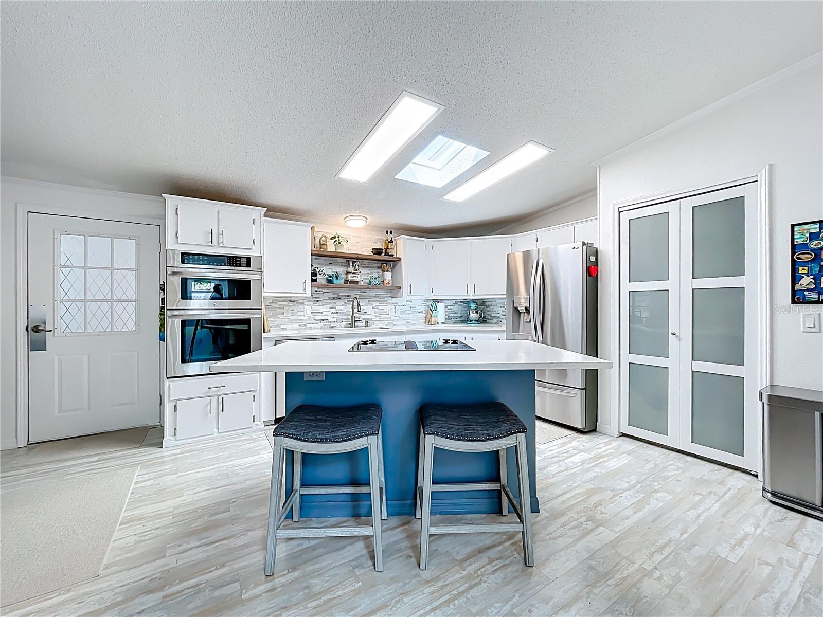 3233 MYAKKA RIVER RD, TAVARES, FL, 32778