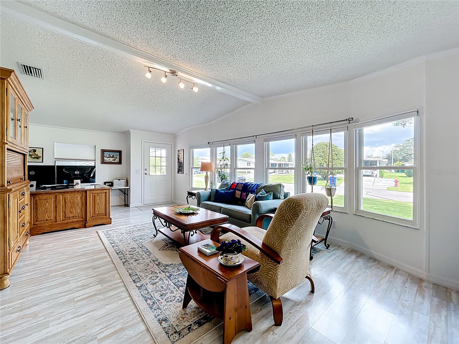 3233 MYAKKA RIVER RD, TAVARES, FL, 32778