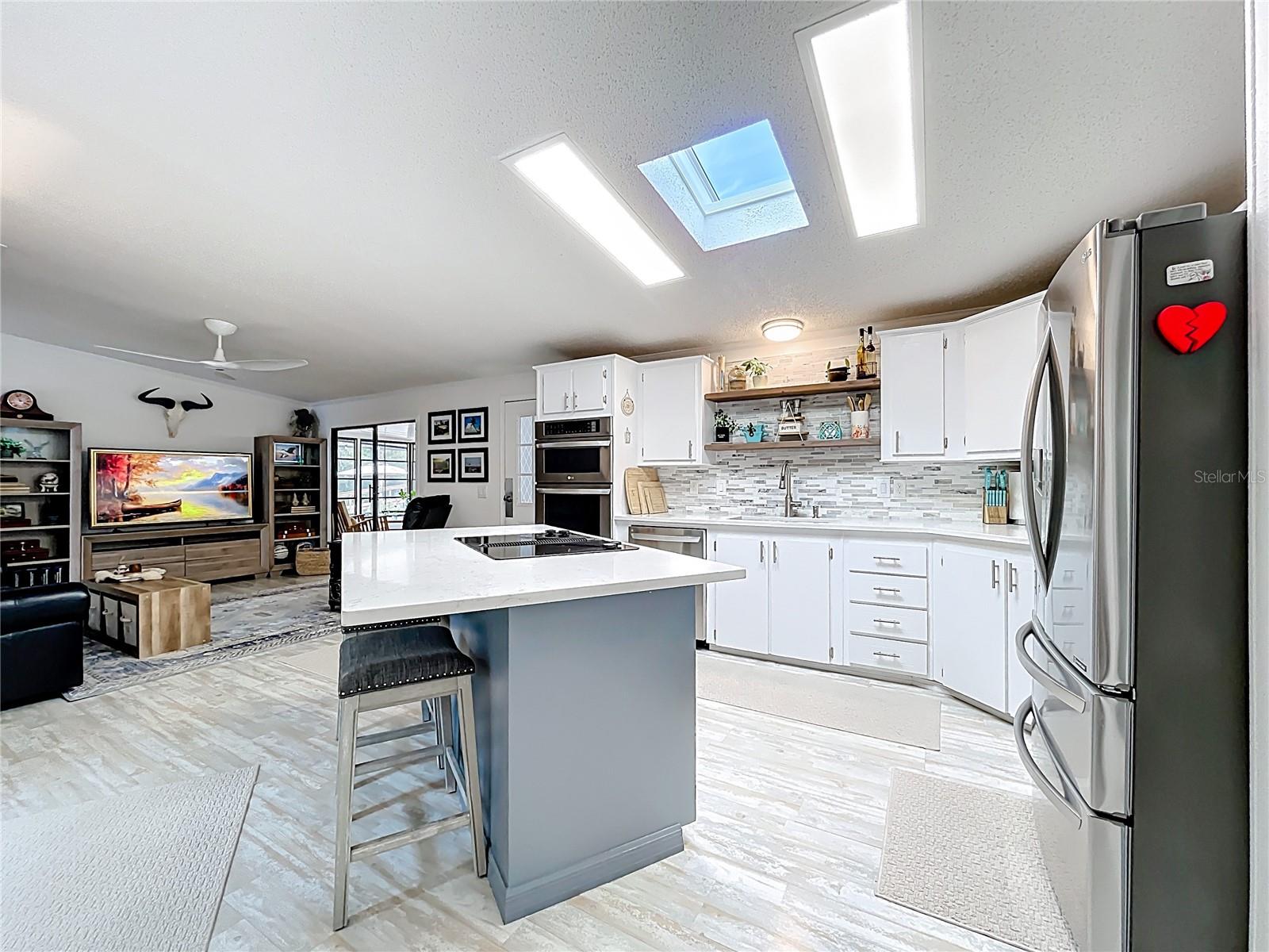 3233 MYAKKA RIVER RD, TAVARES, FL, 32778