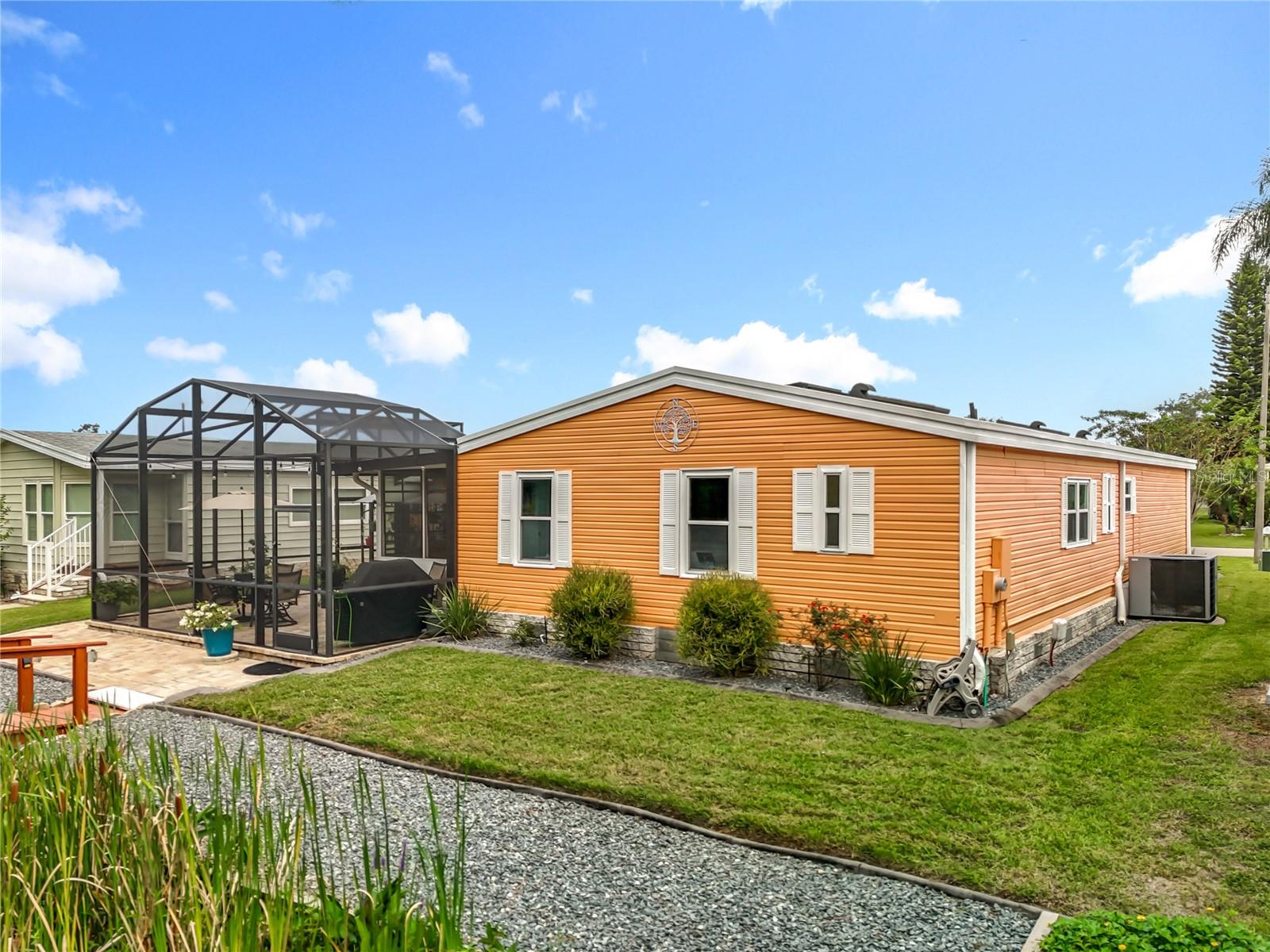 3233 MYAKKA RIVER RD, TAVARES, FL, 32778