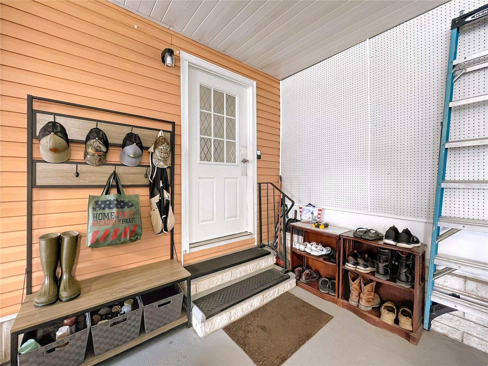 3233 MYAKKA RIVER RD, TAVARES, FL, 32778