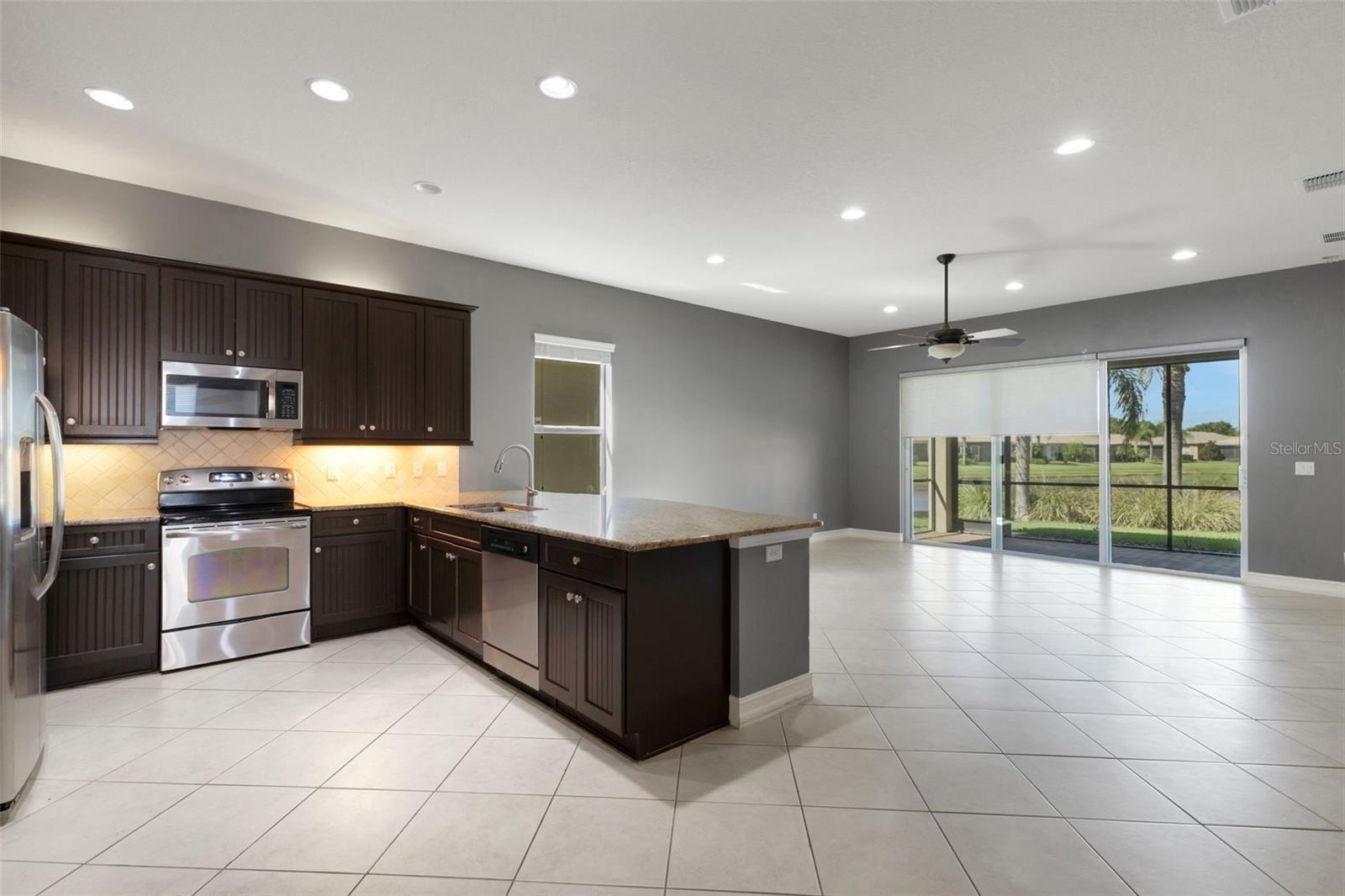 15841 COBBLE MILL DR, WIMAUMA, FL, 33598