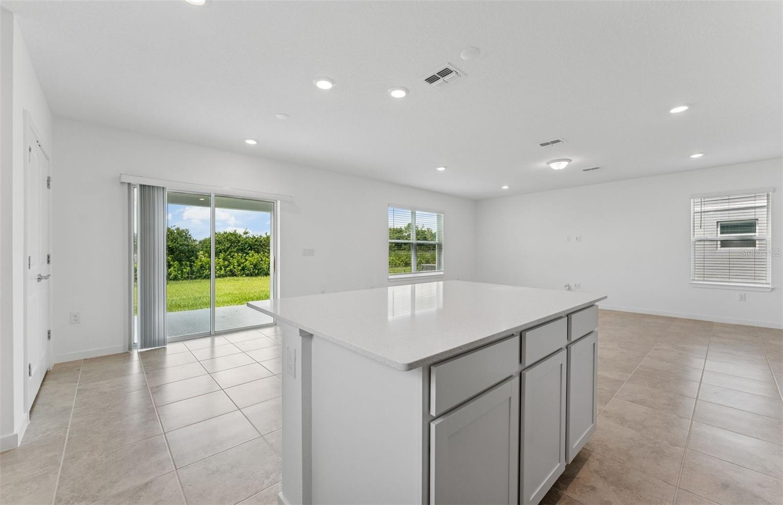 9021 WILDLIGHT TRL, WILDWOOD, FL, 34785