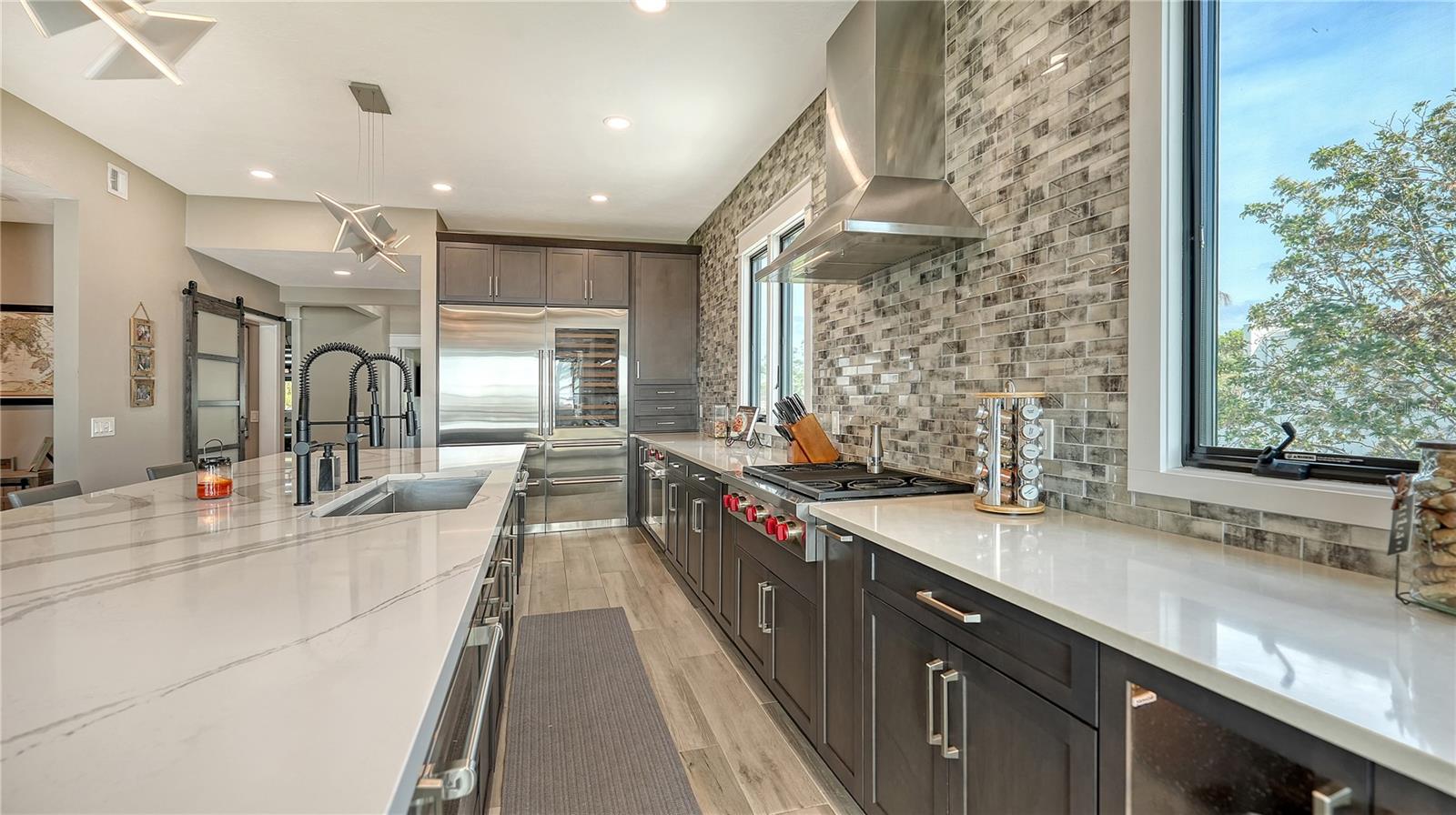 A4668082 Property Photo