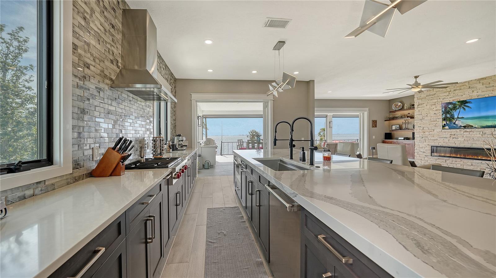 A4668082 Property Photo