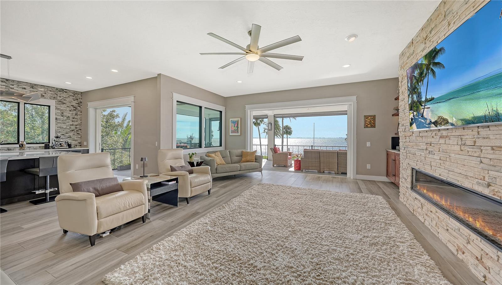 A4668082 Property Photo