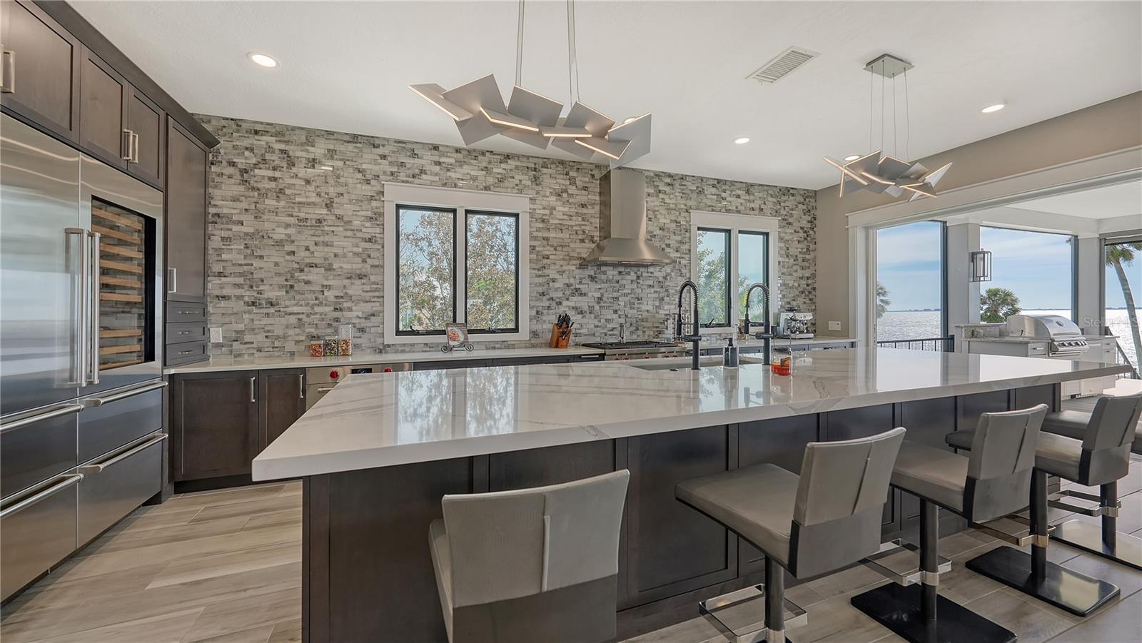 A4668082 Property Photo