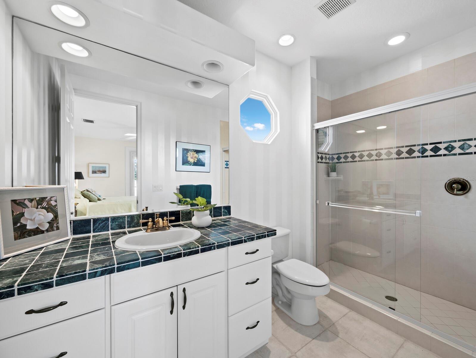 A4668083 Property Photo