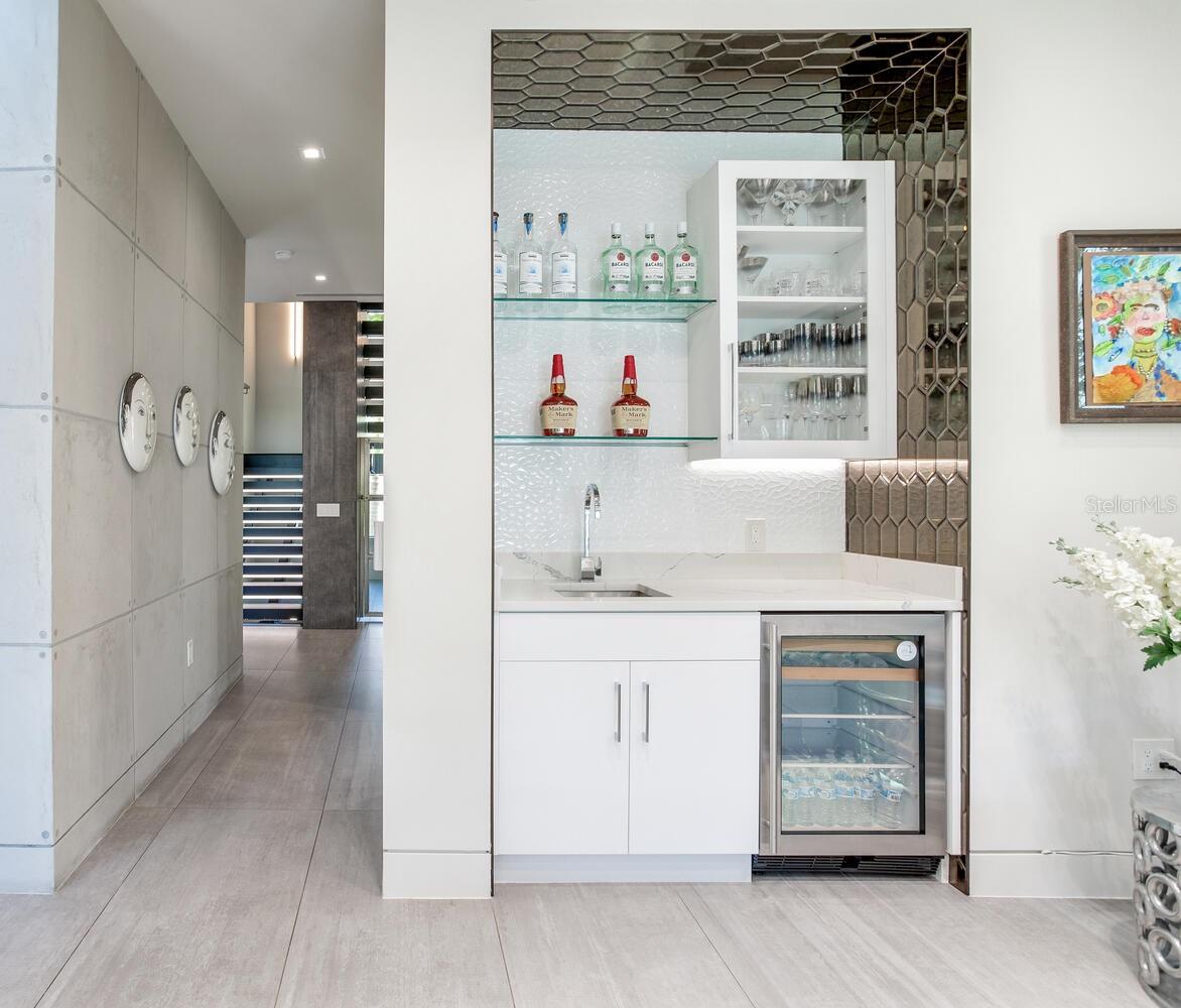 TB8436665 Property Photo