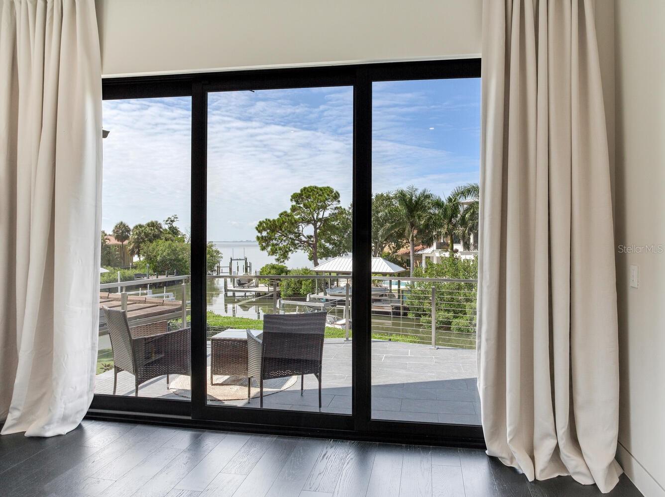 TB8436665 Property Photo